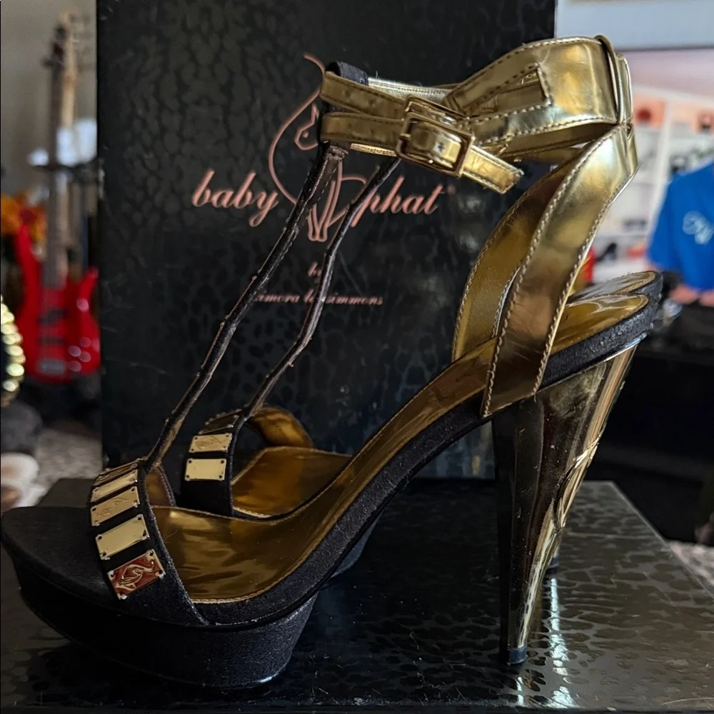 Baby Phat Gold and Black Heels - Picture 4 of 5